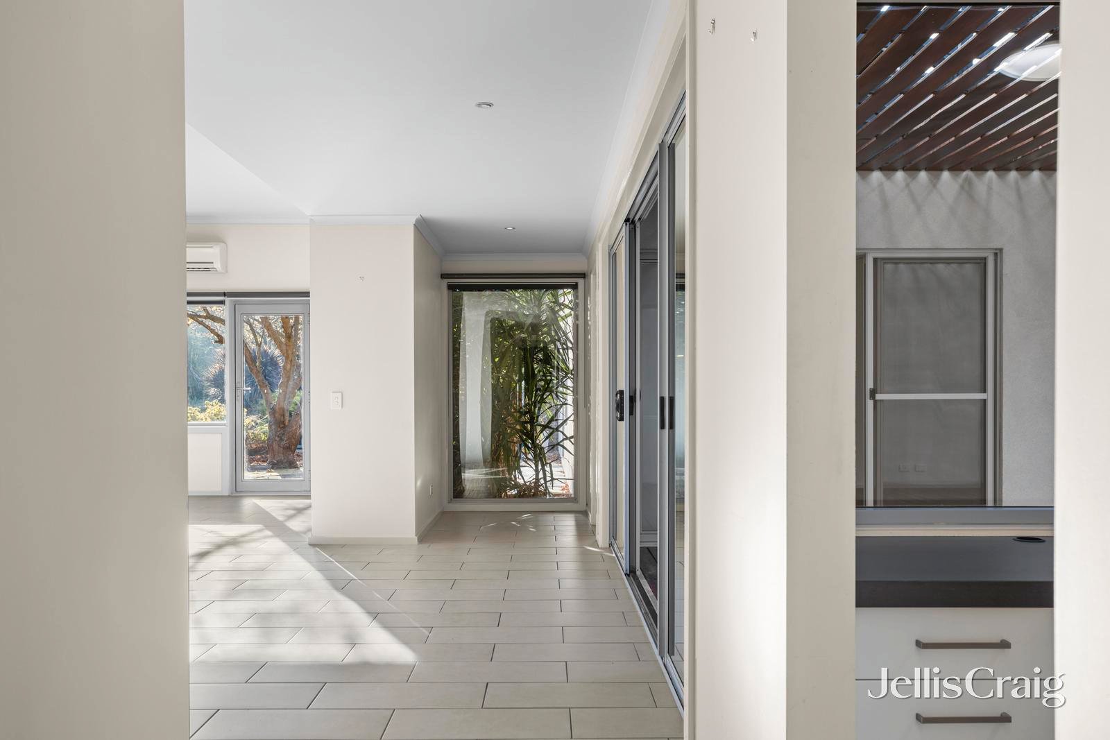 11 Main Road, Campbells Creek image 7