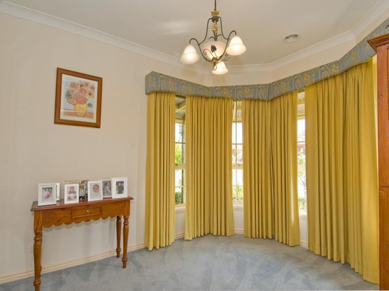 11 Malinda Crescent, Bell Park image 5