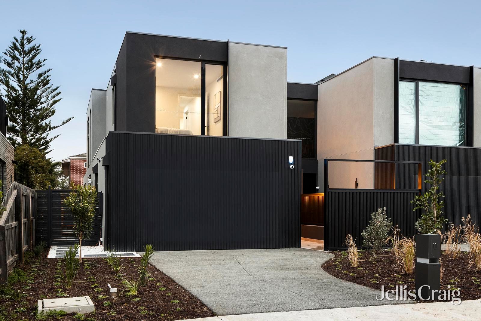 11 Malta Street, Ivanhoe image 1
