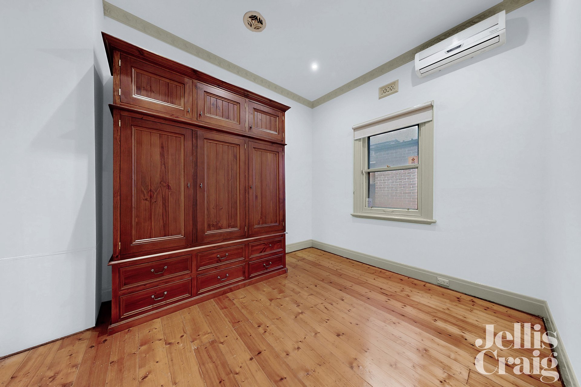 11 Marco Polo Street, Essendon image 8