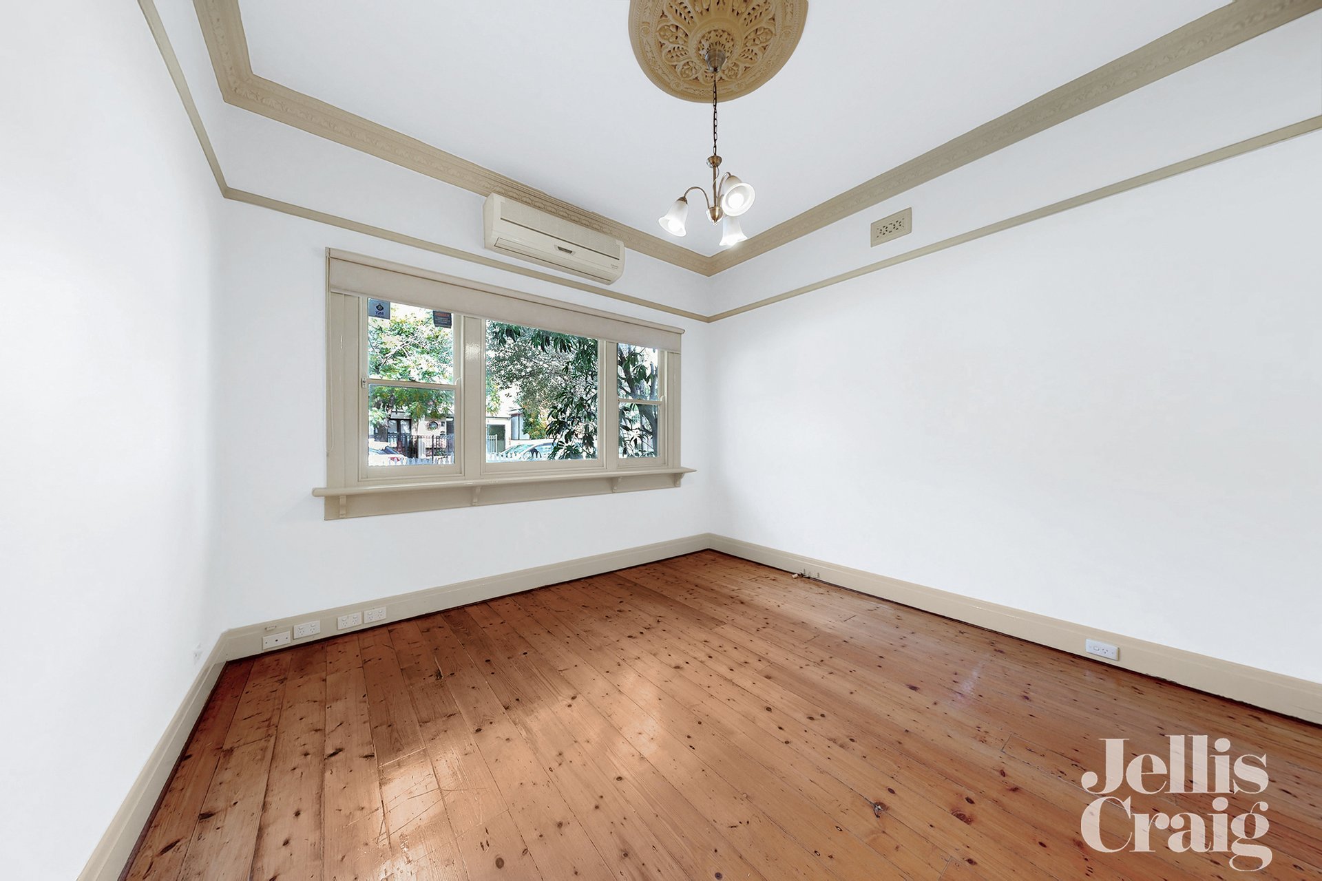 11 Marco Polo Street, Essendon image 11