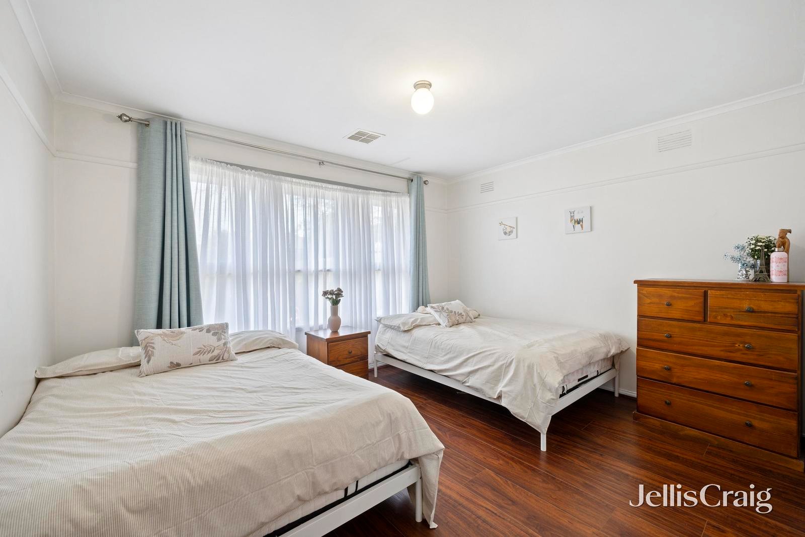 1/1 Mark Street, Mooroolbark image 5