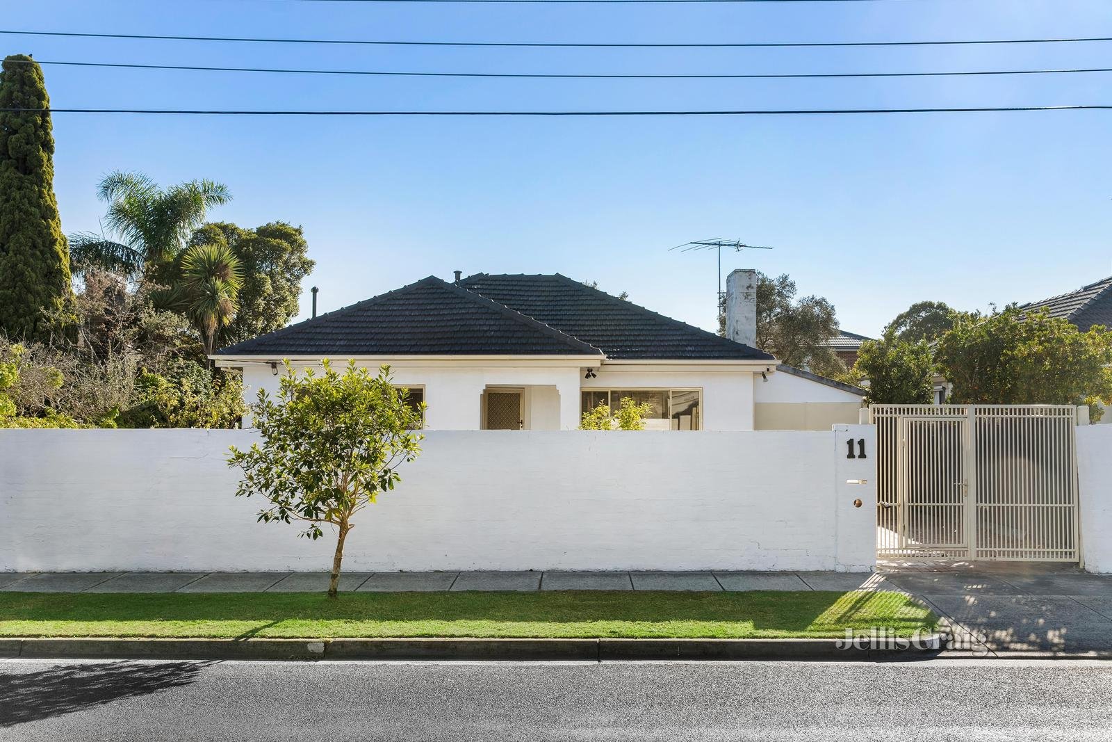 11 Mckittrick Road, Bentleigh image 1