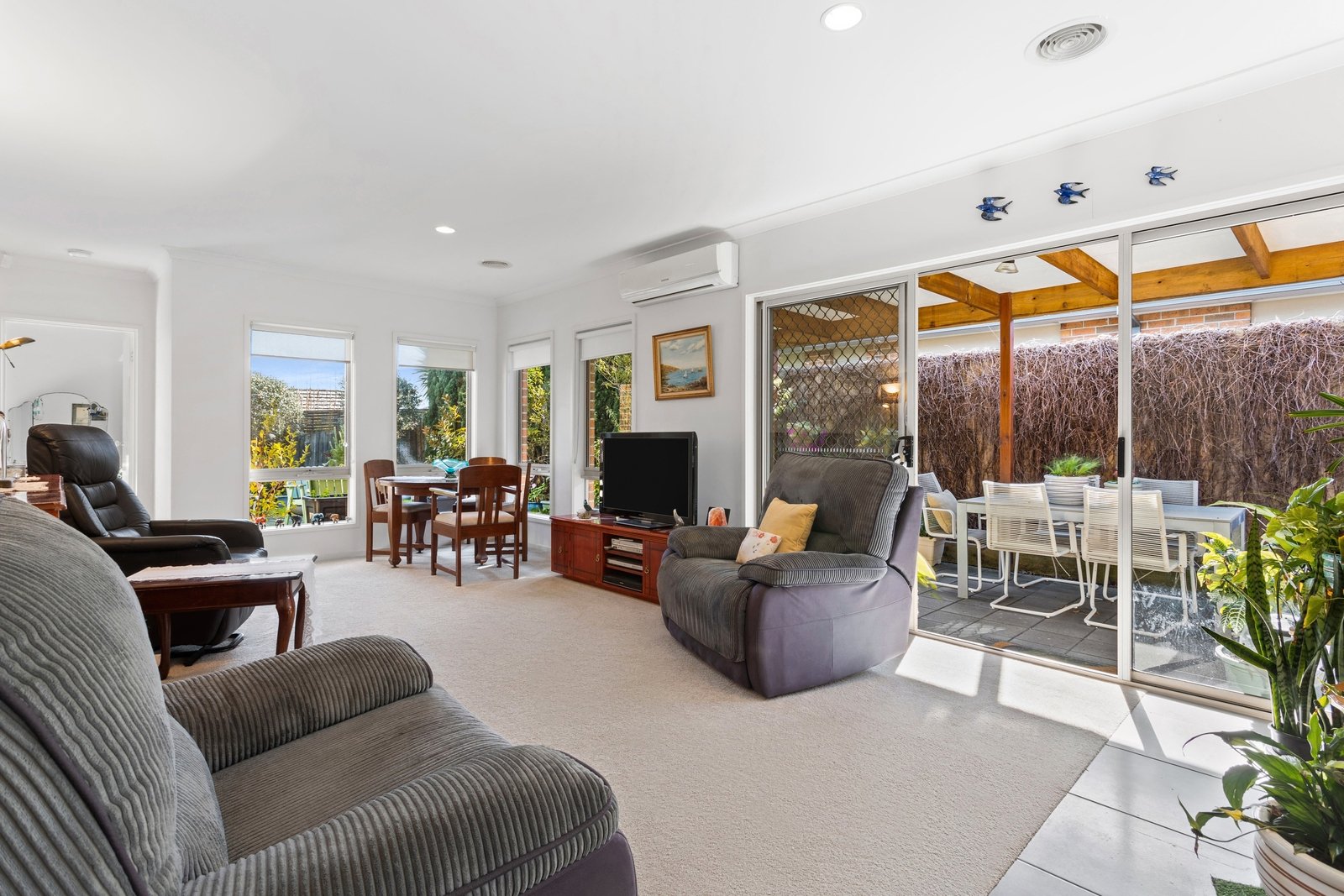 Property Gallery Thumbnail 3