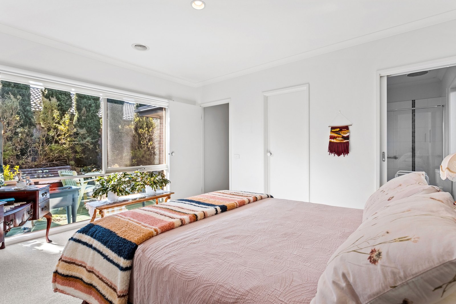 Property Gallery Thumbnail 6