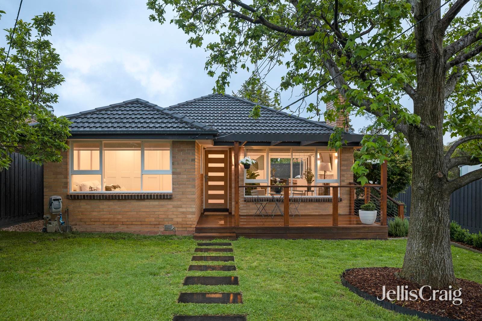 1/1 Meagher Street, Watsonia image 2