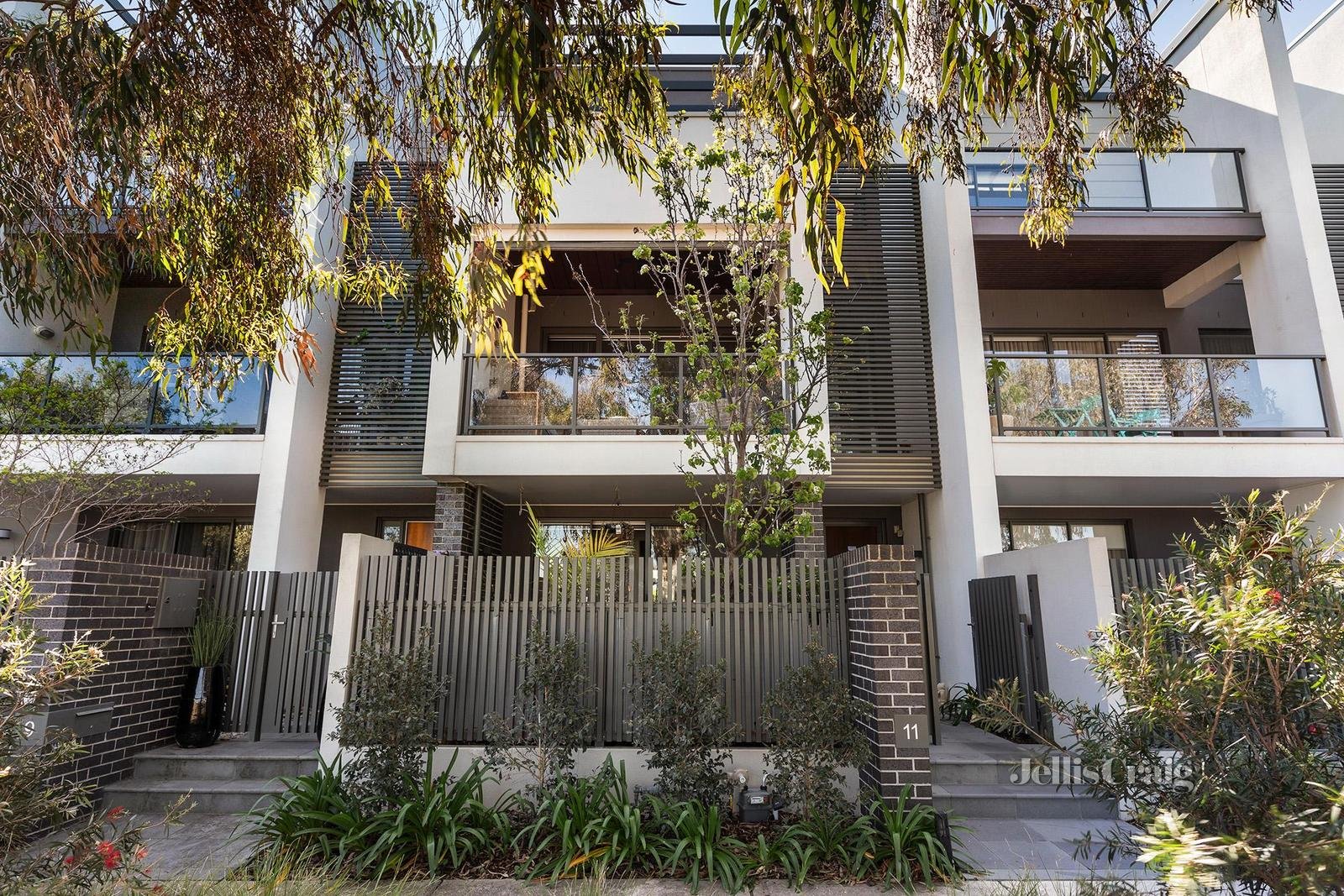 11 Medley Walk, Ascot Vale image 15