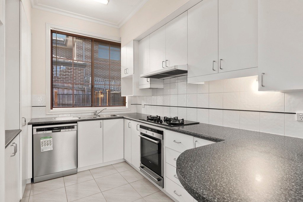 11 Merlin Street, Doncaster image 2