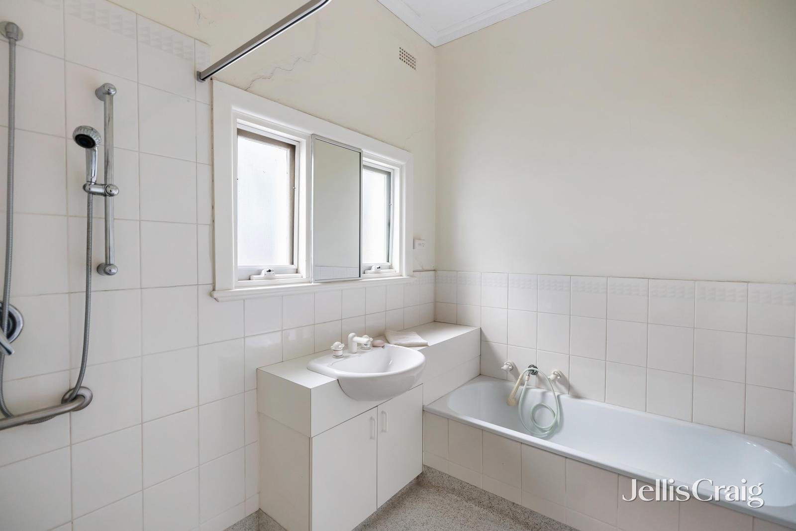 11 Merton Street, Camberwell image 6