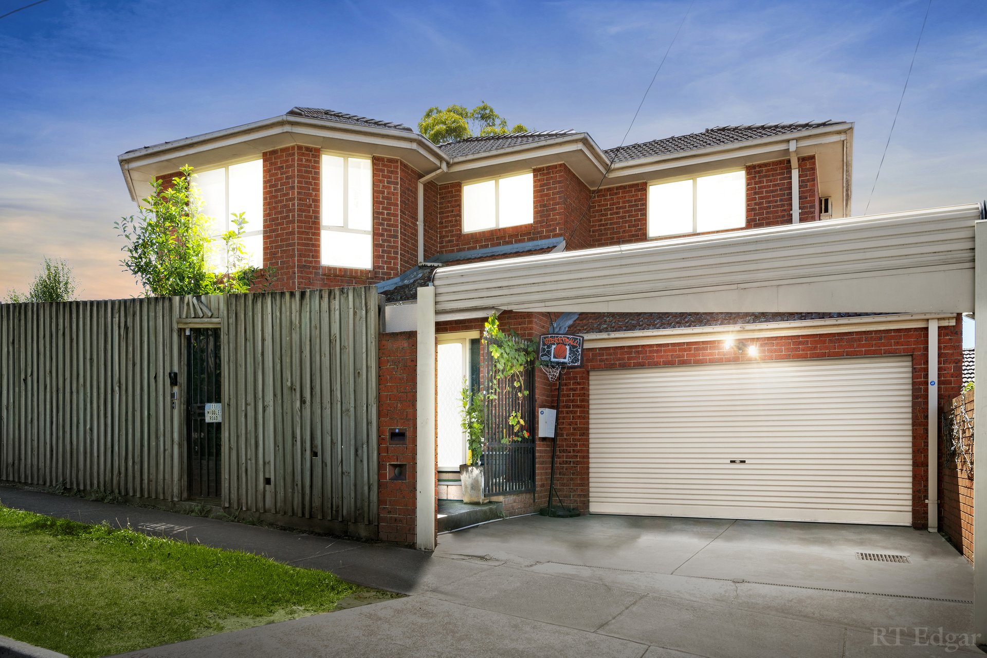 Property Gallery - Main Image