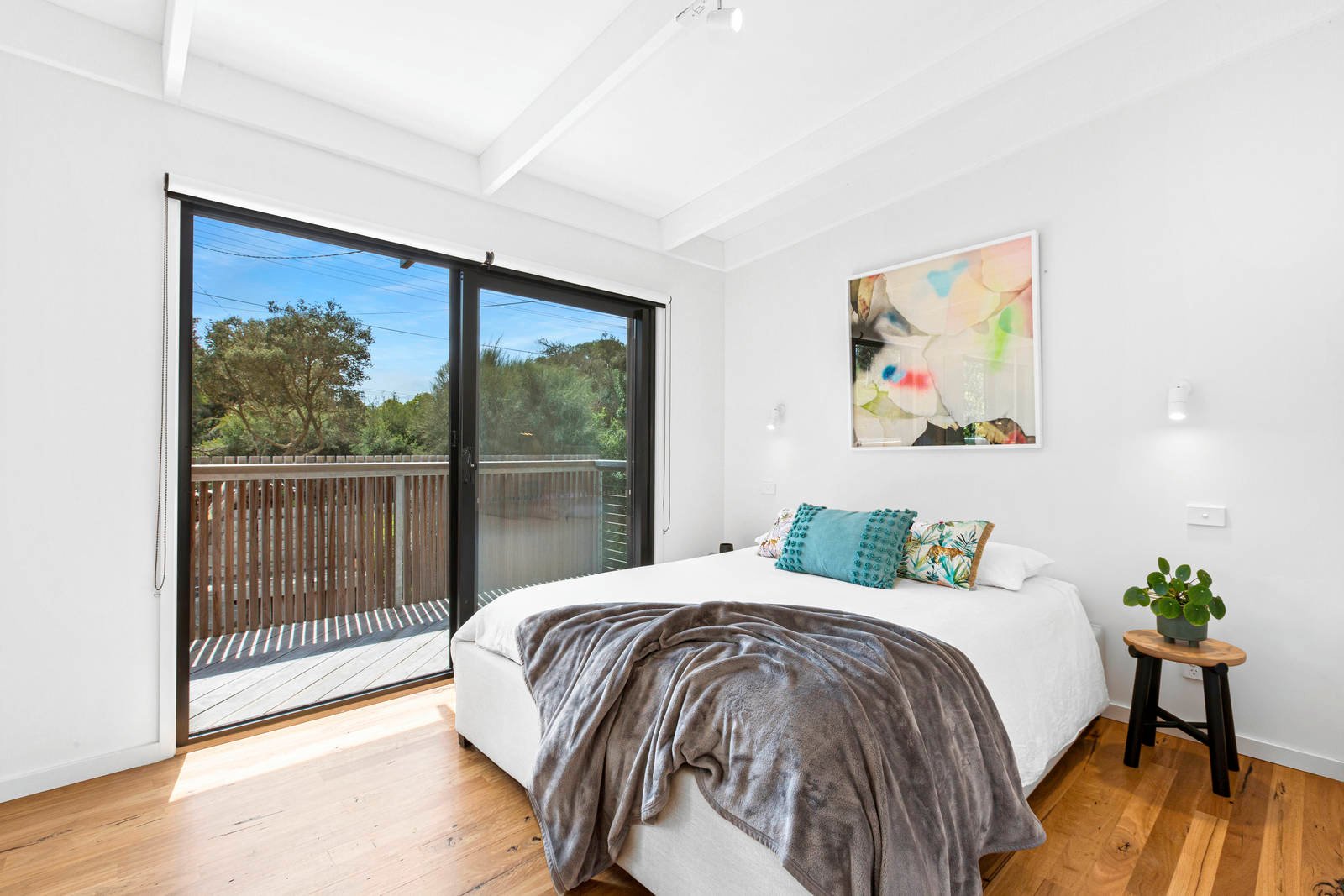 Property Gallery Thumbnail 15