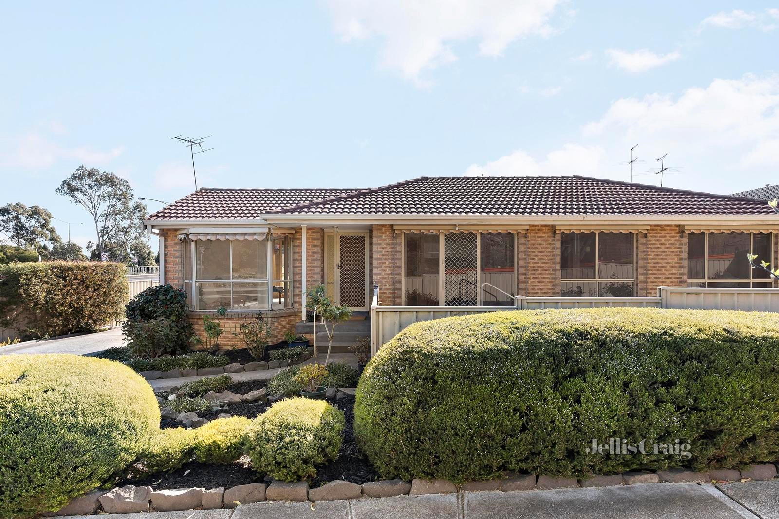 1/1 Mitchell Parade, Pascoe Vale South image 1