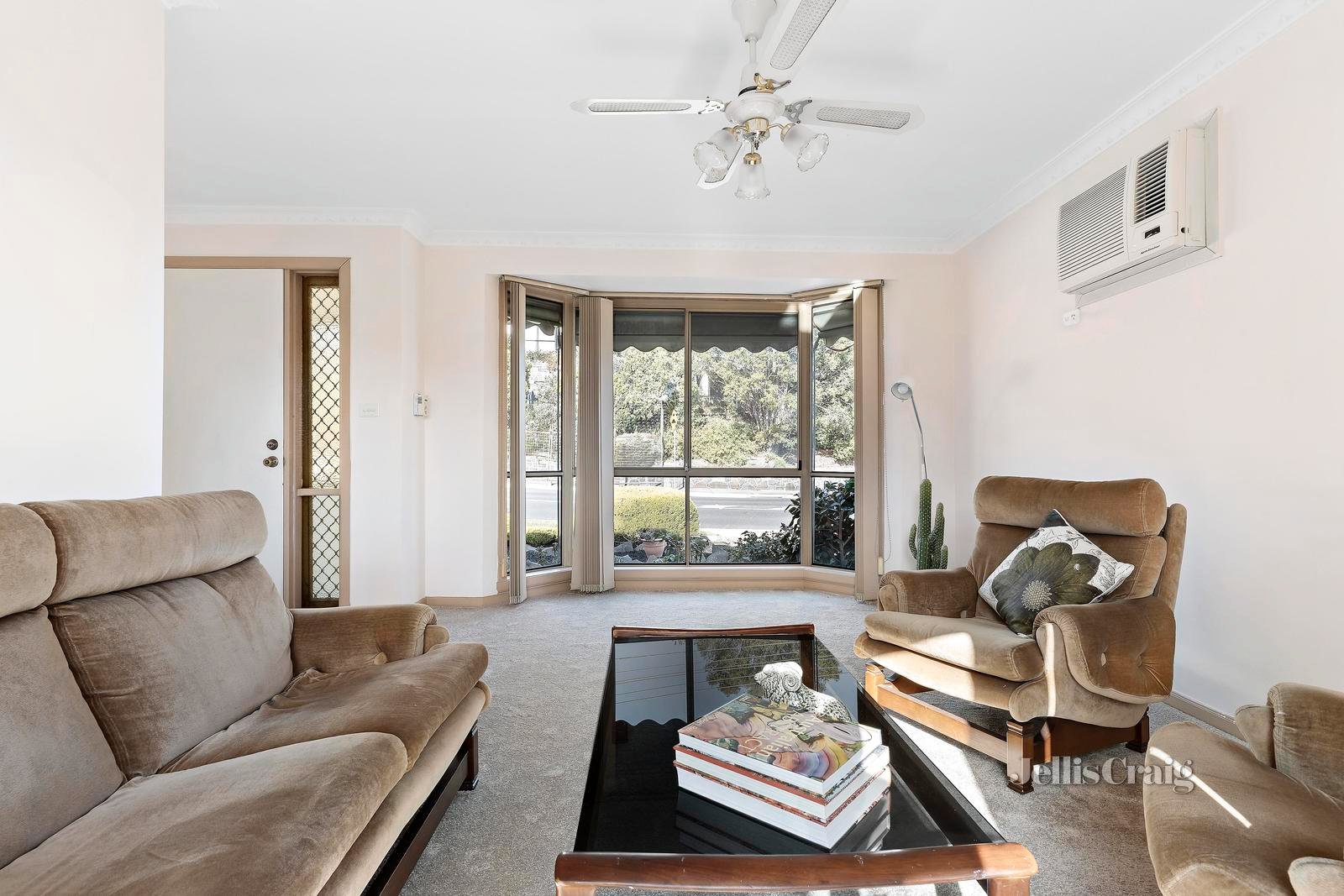 1/1 Mitchell Parade, Pascoe Vale South image 2