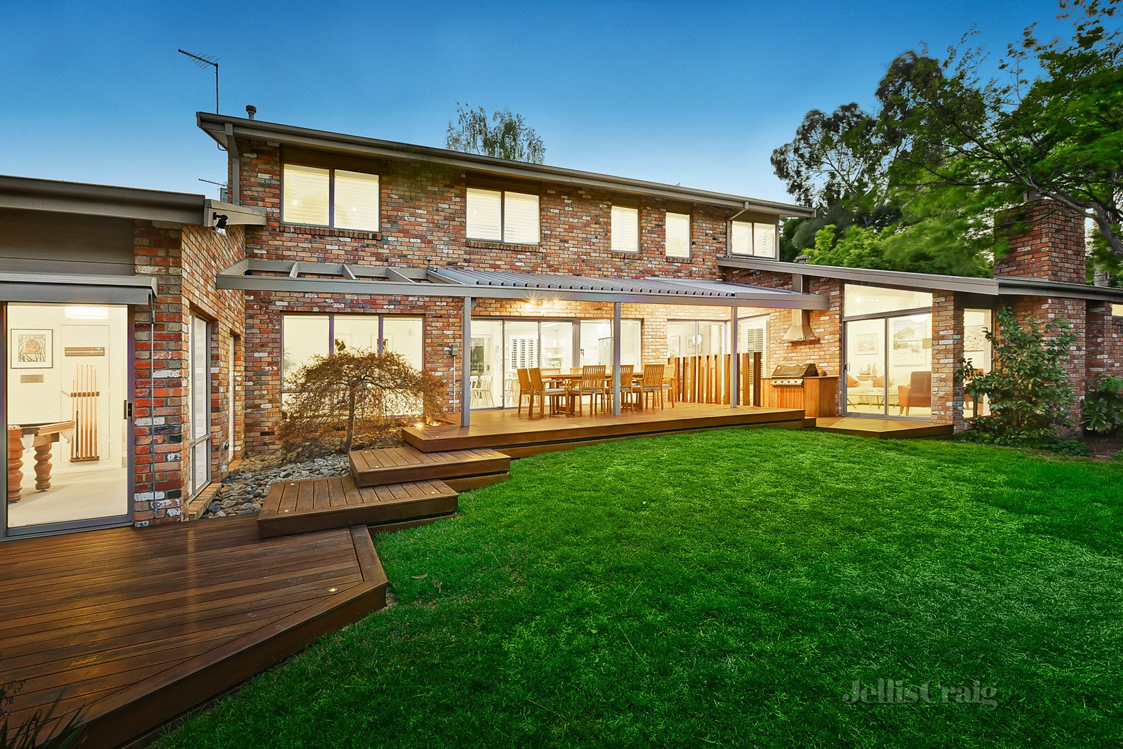 11 Mulberry Court, Eltham image 2