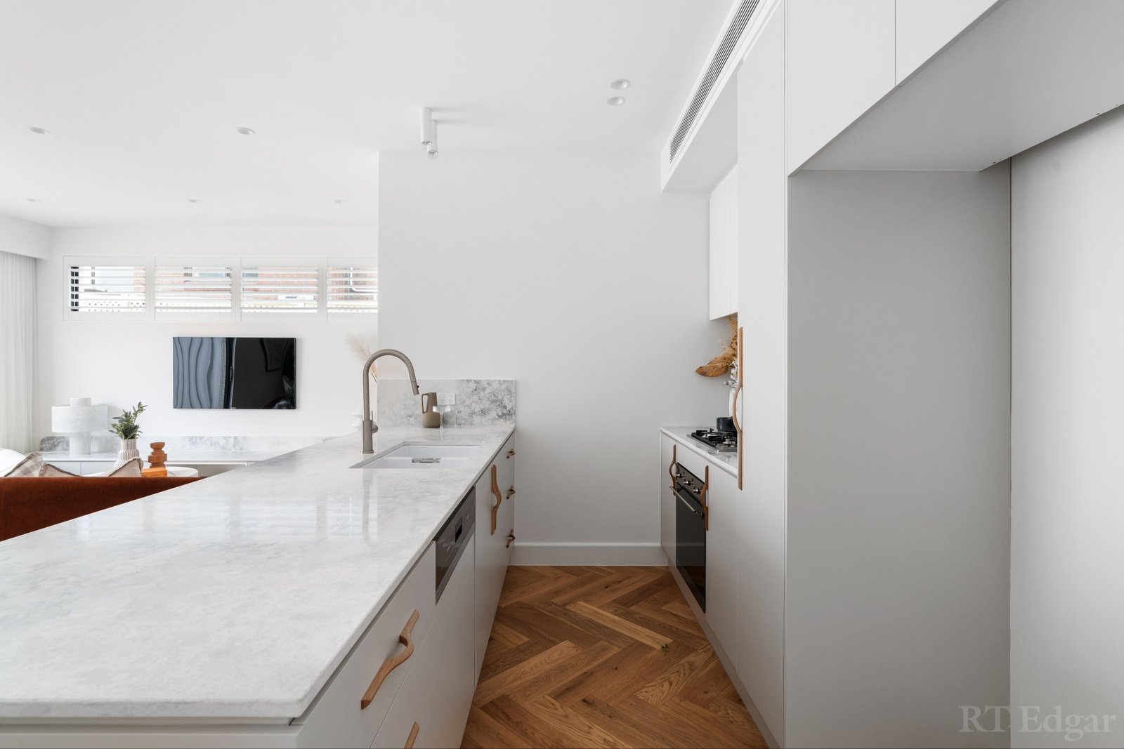Property Gallery Thumbnail 6