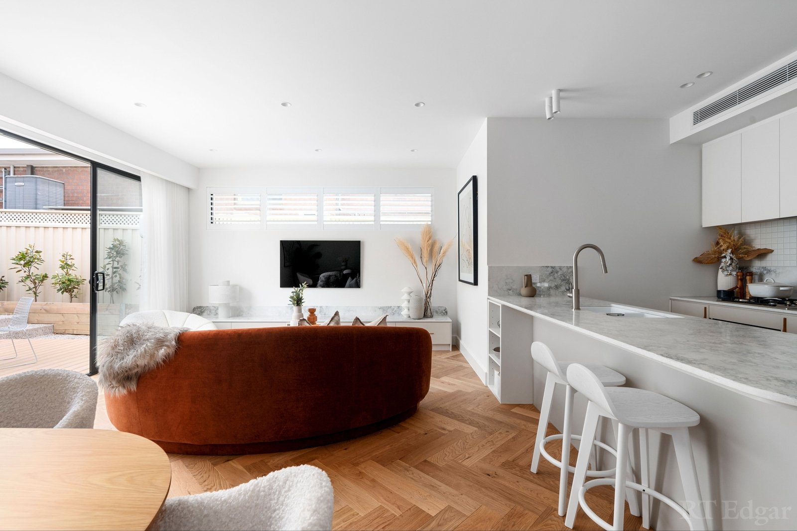 Property Gallery Thumbnail 8