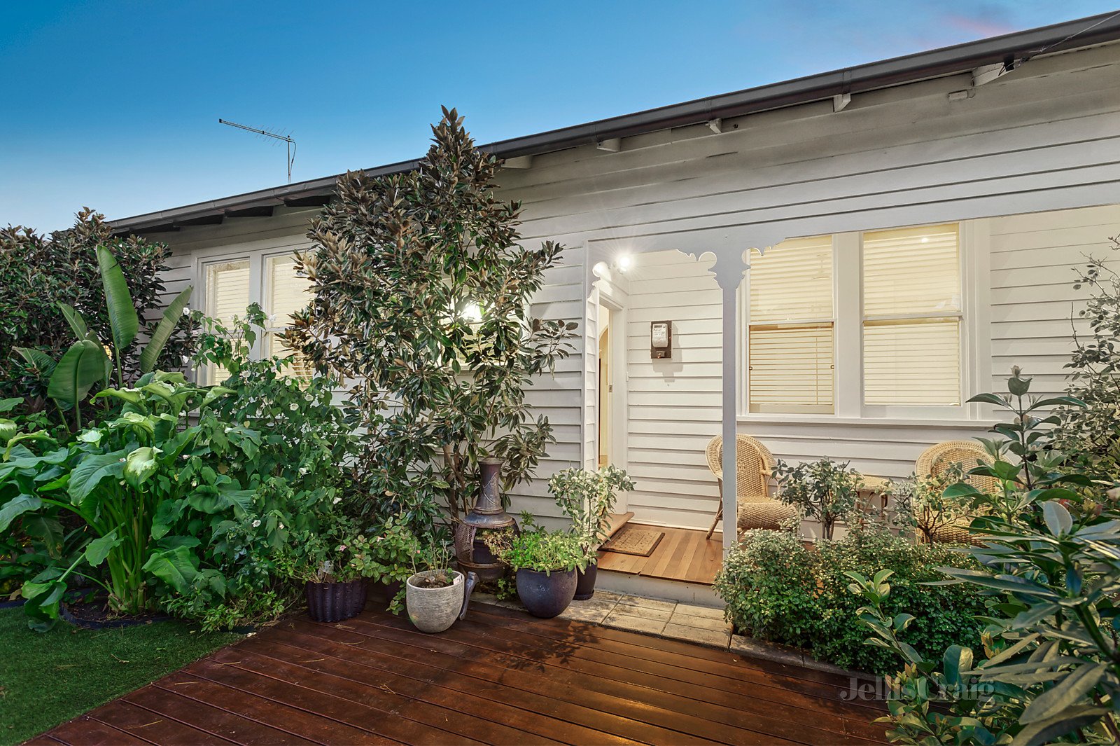 1/1 Nairn Street, Ashburton image 1