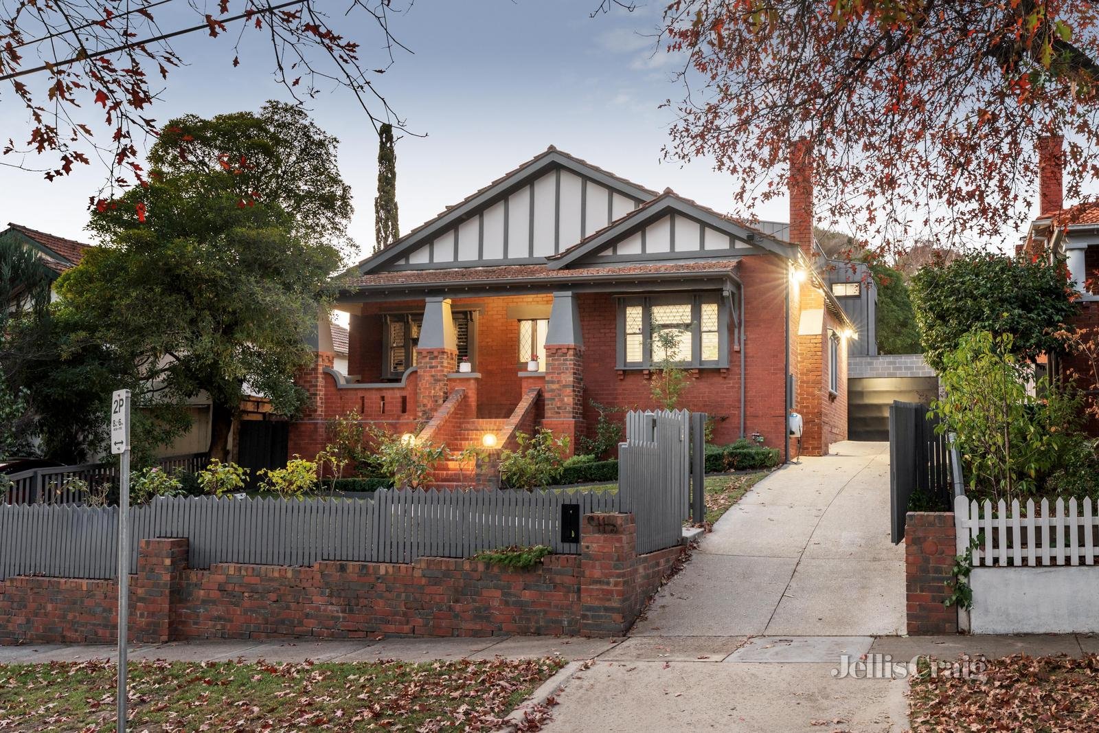 11 Nepean Street, Glen Iris image 1