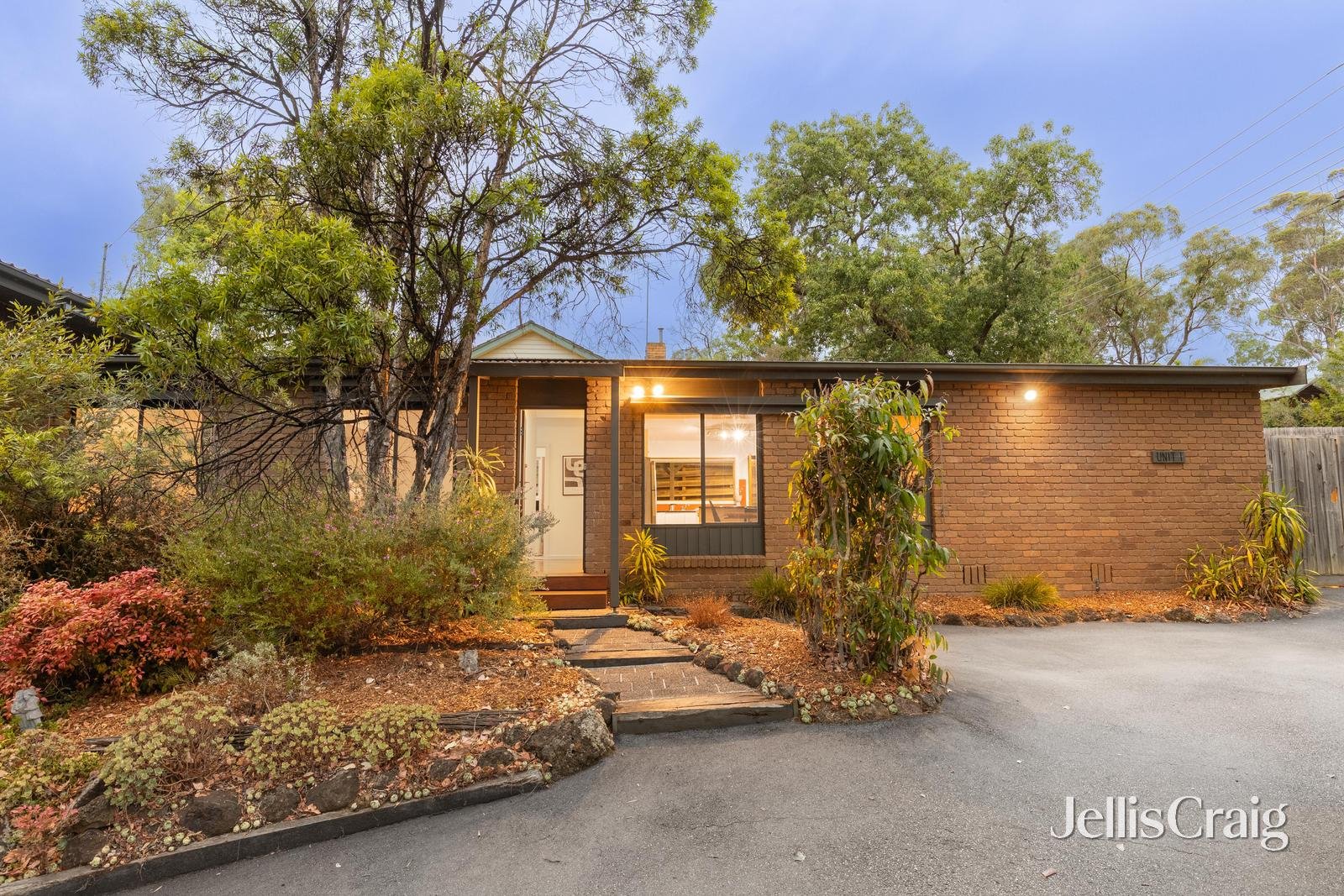 1/1 Nicholson Close, Research image 1