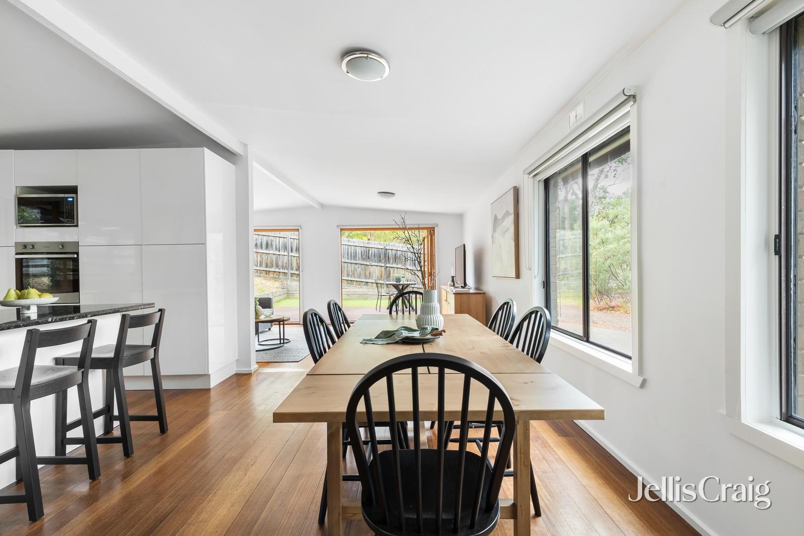 1/1 Nicholson Close, Research image 7