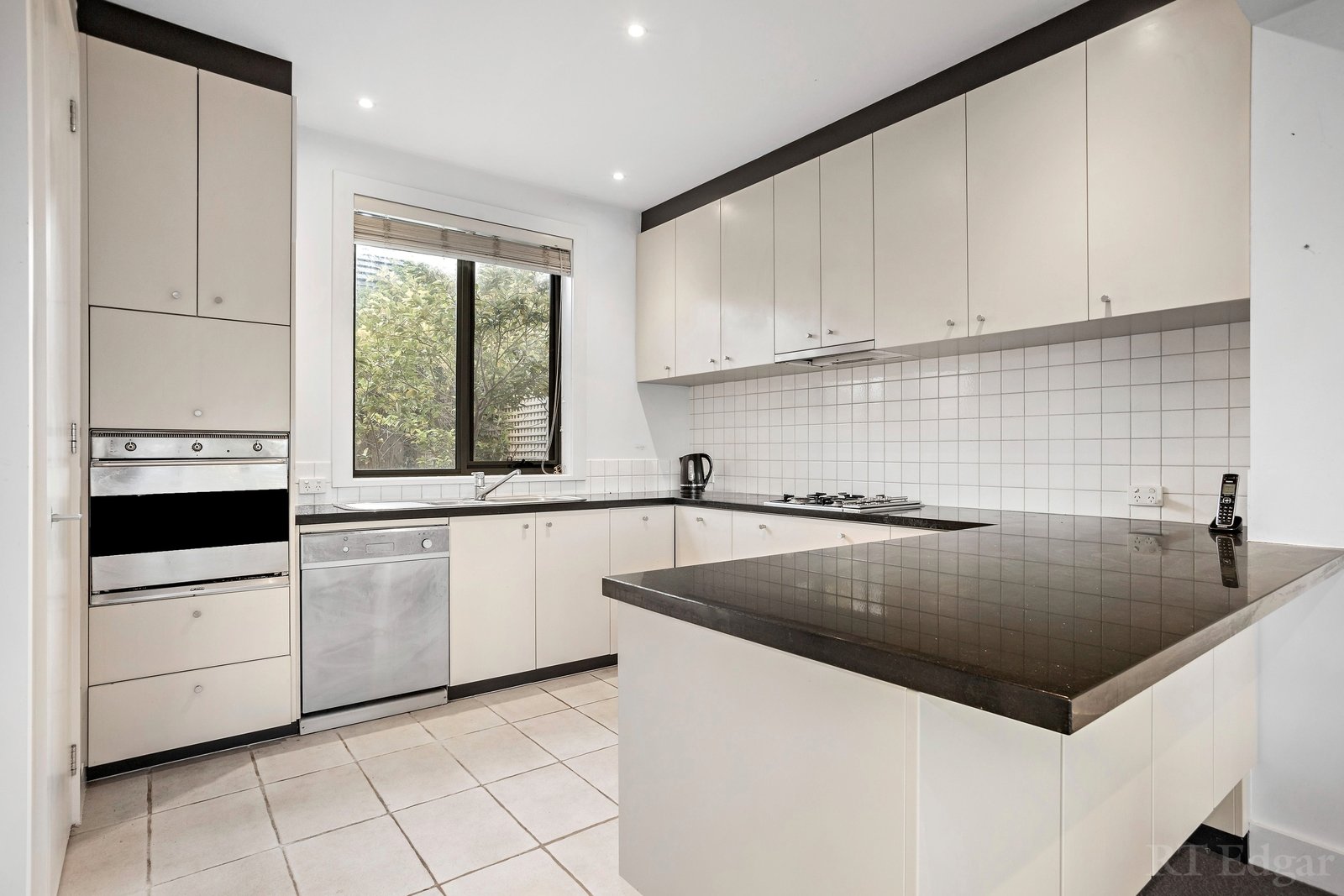 Property Gallery Thumbnail 4