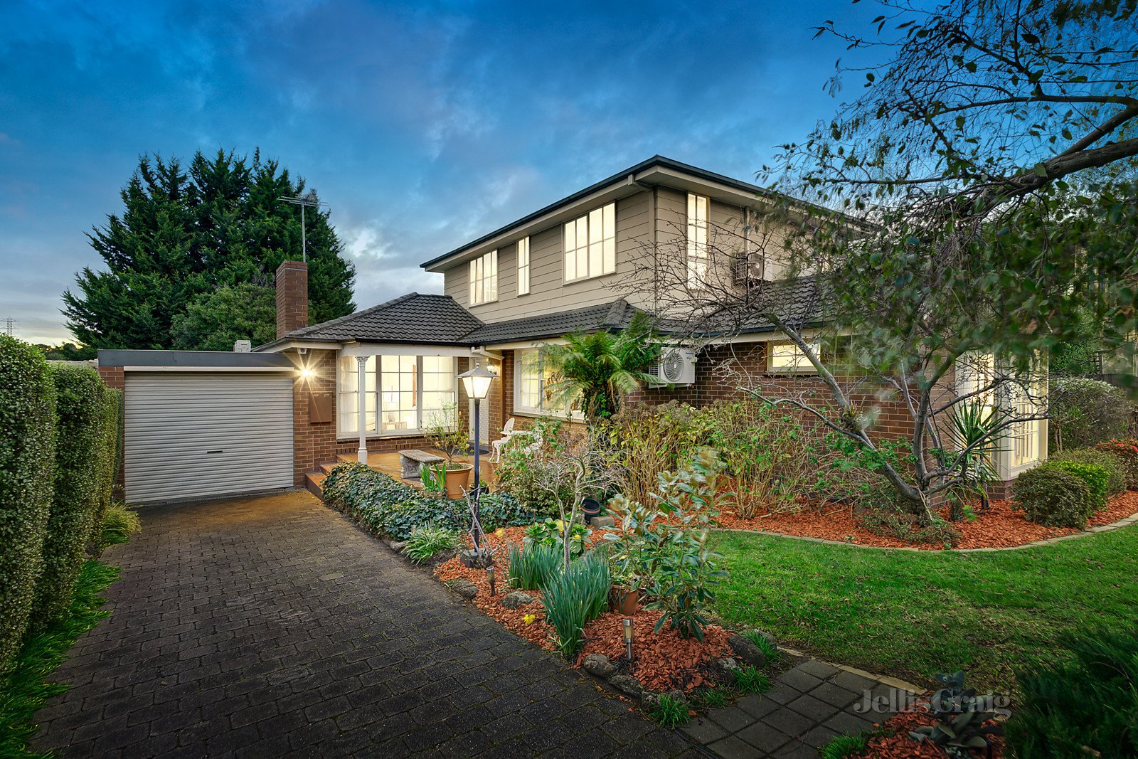 11 Nicole Street, Mount Waverley image 1