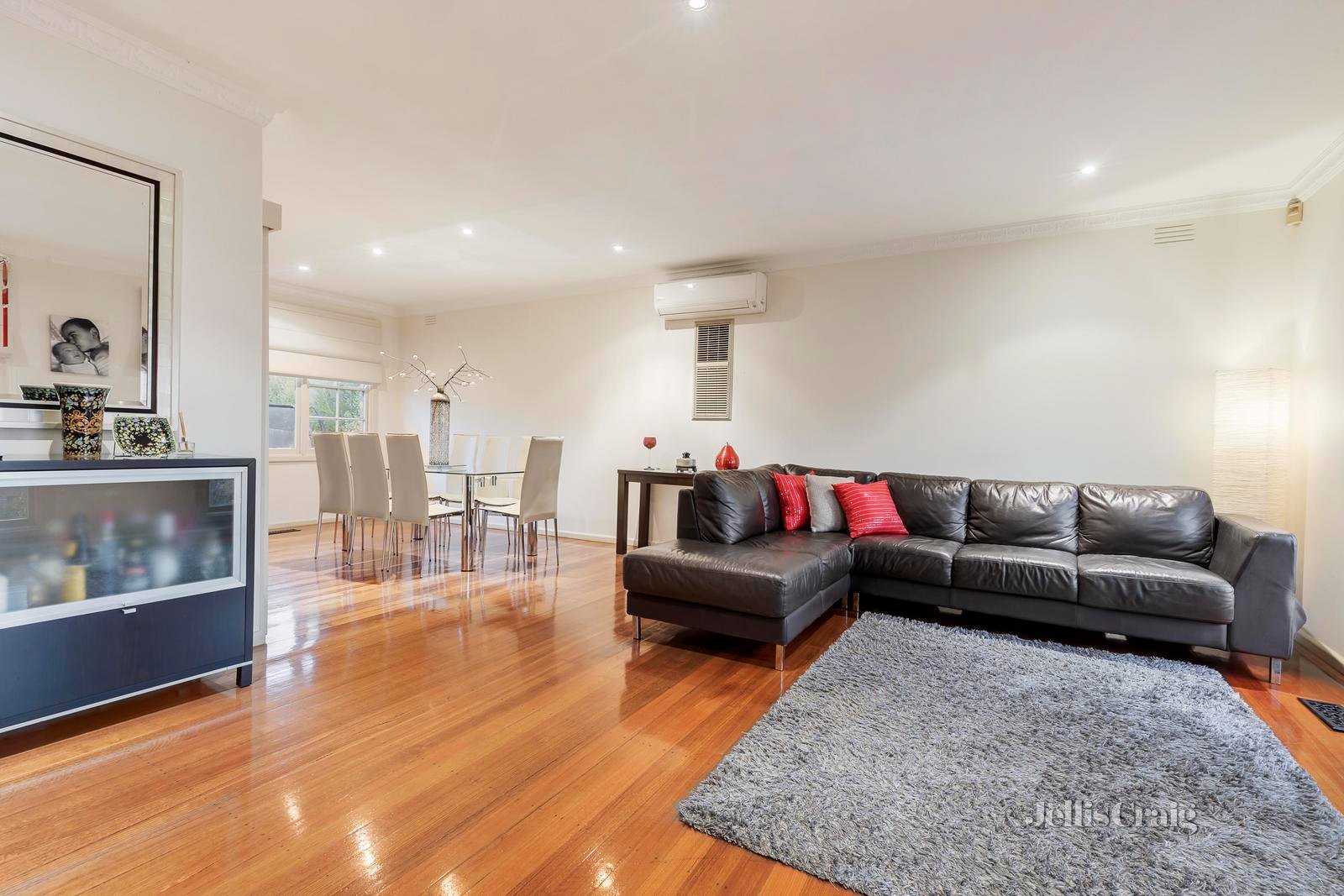 11 Norfolk Circuit, Doncaster image 2