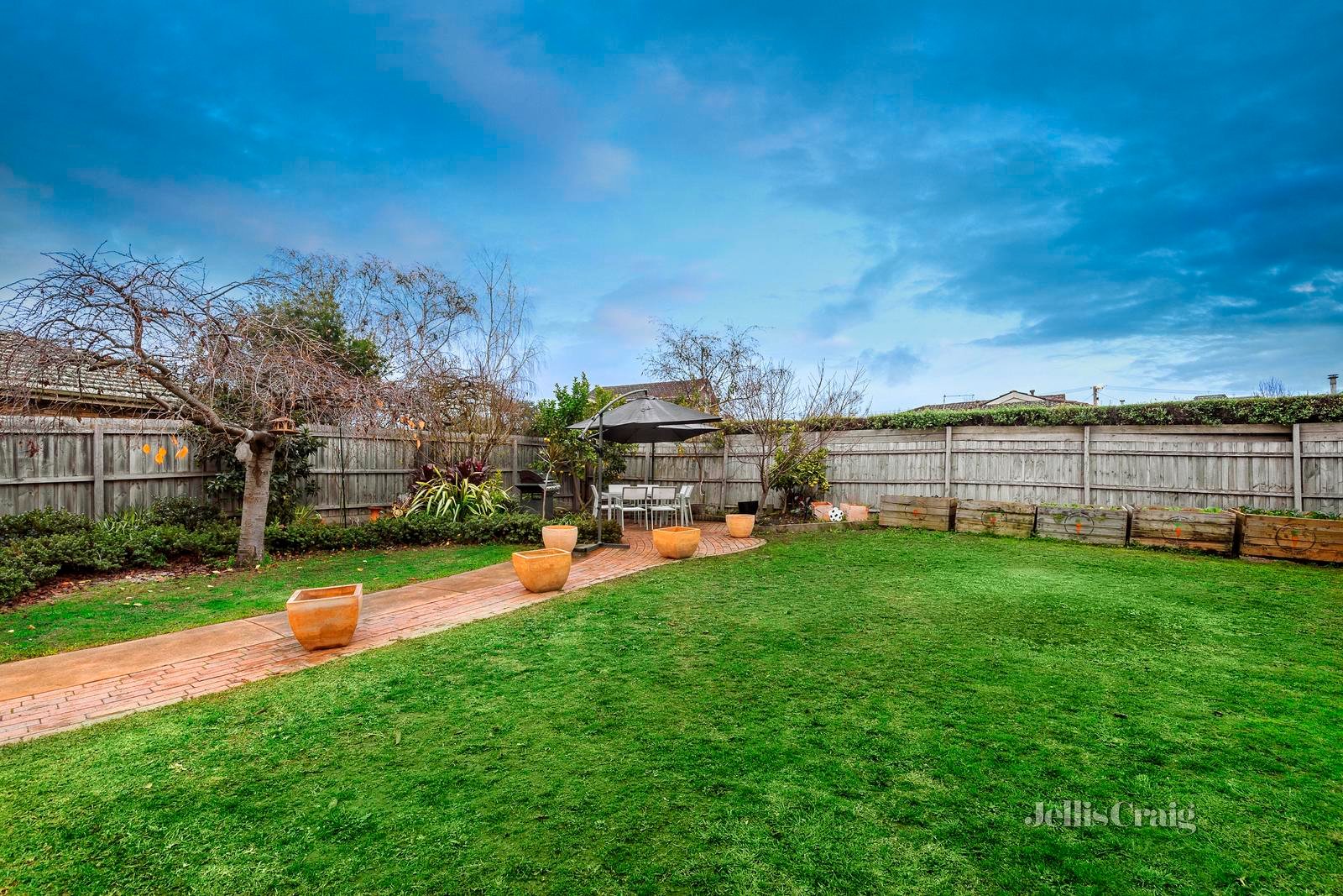 11 Norfolk Circuit, Doncaster image 9