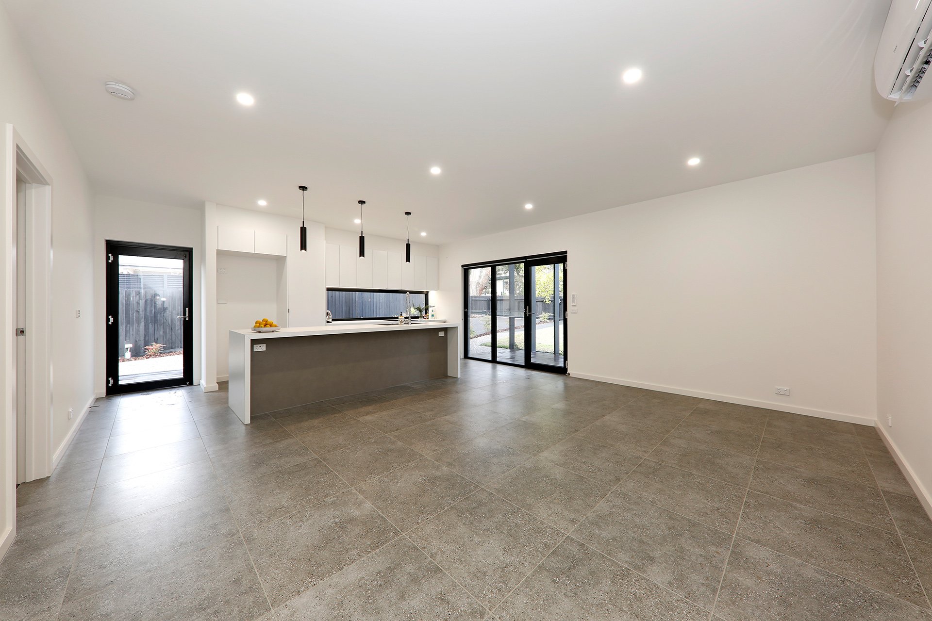 11 Norman Street, Mitcham image 3