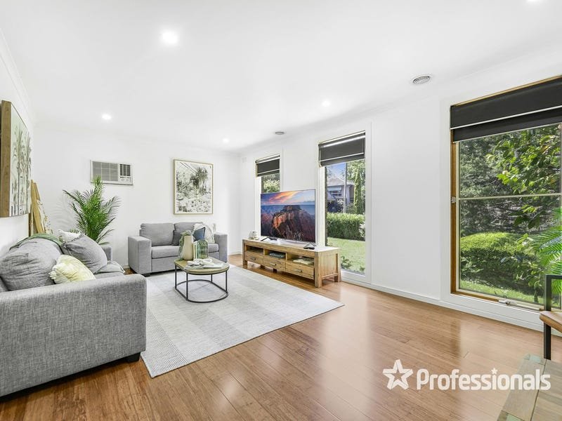 11 Nuraylia Avenue, Croydon image 3