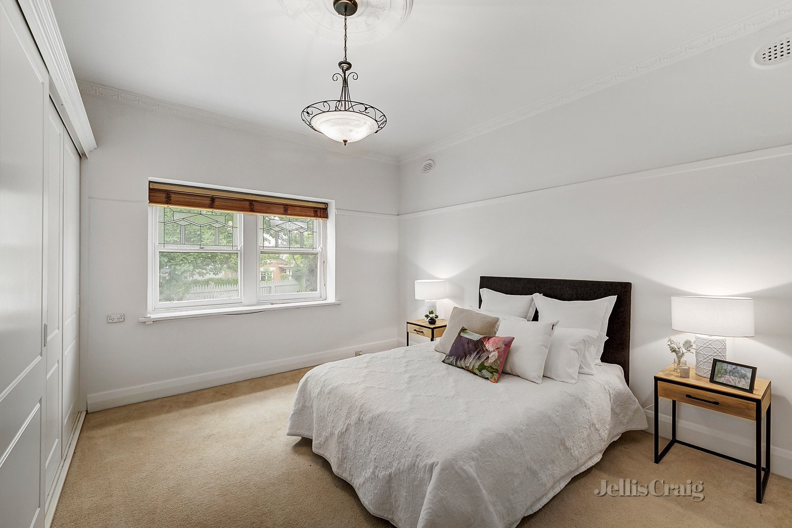 11 Oak Grove, Malvern East image 6