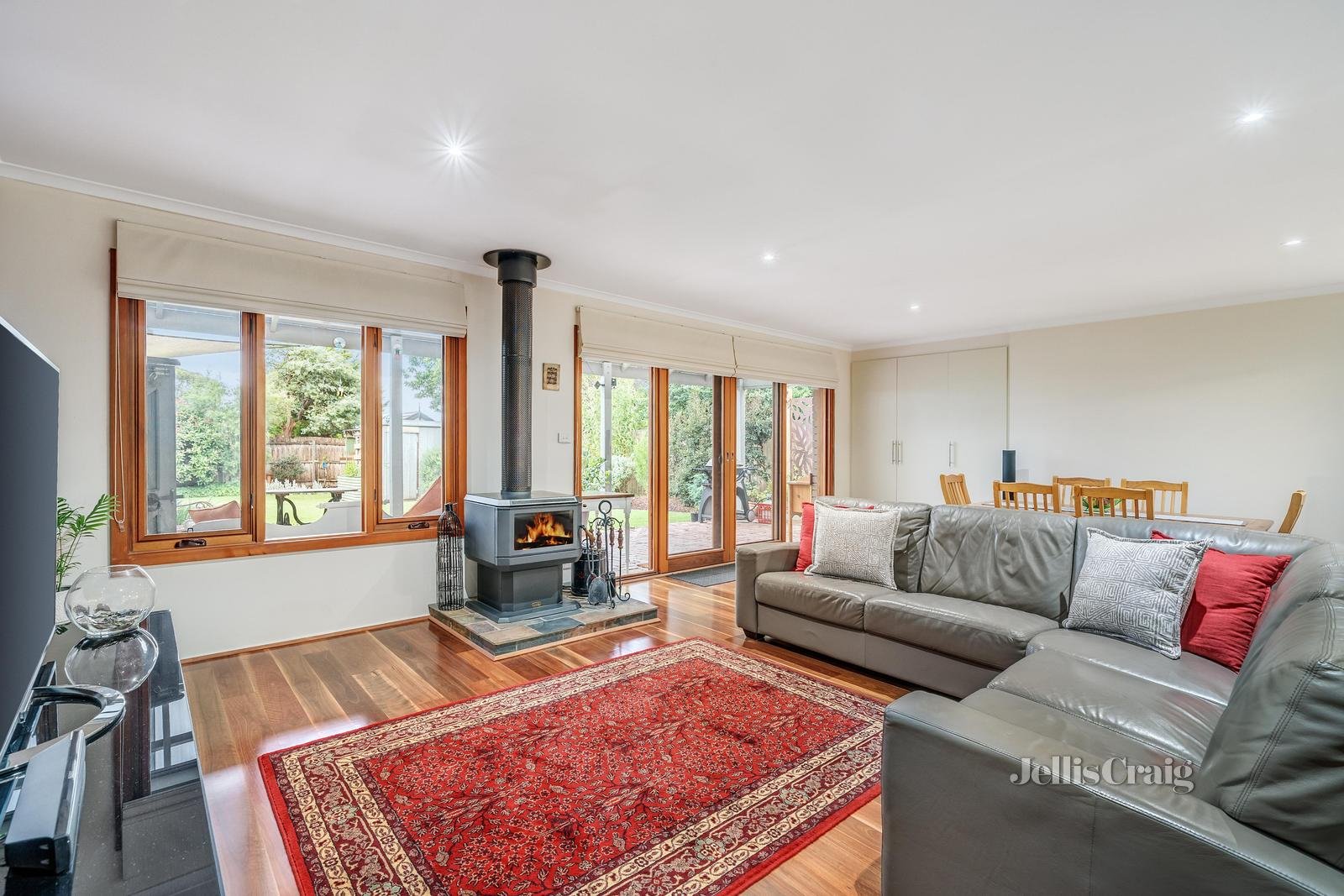 11 Olympic Avenue, Montmorency image 2