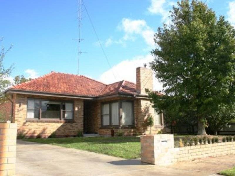 11 Orama Avenue, Wendouree image 2
