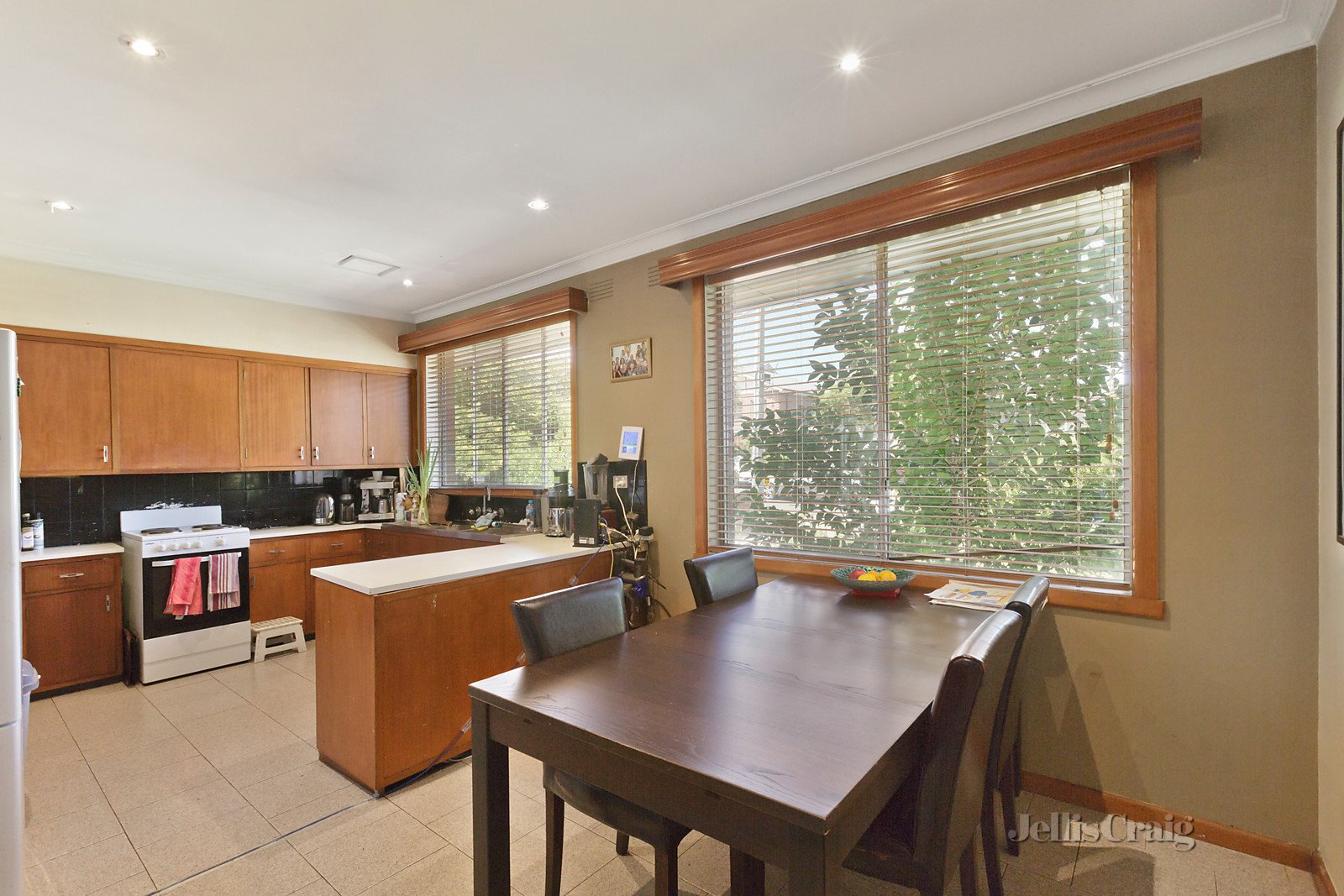 11 Outhwaite Avenue, Doncaster image 3