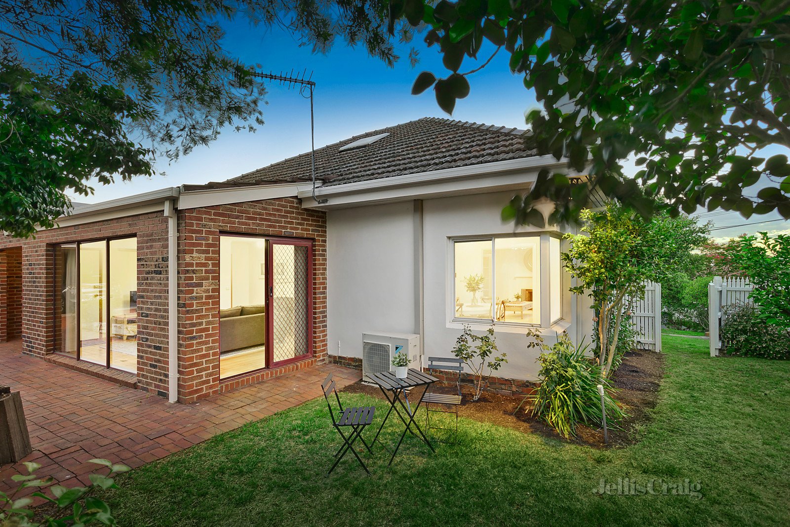 11 Outlook Drive, Camberwell image 6