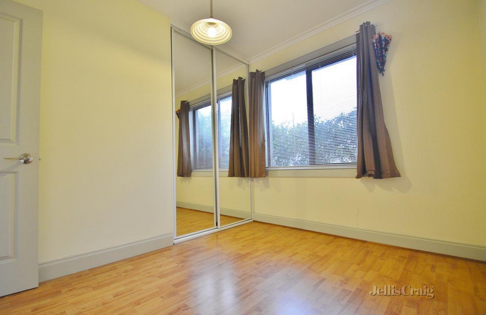 1/1 Owen Street, Carlton image 4