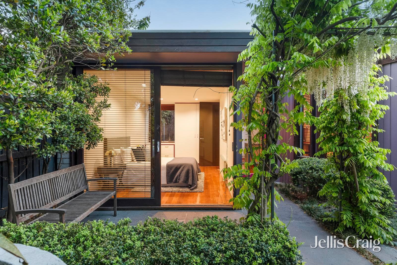 11 Parklands Avenue, Alphington image 13
