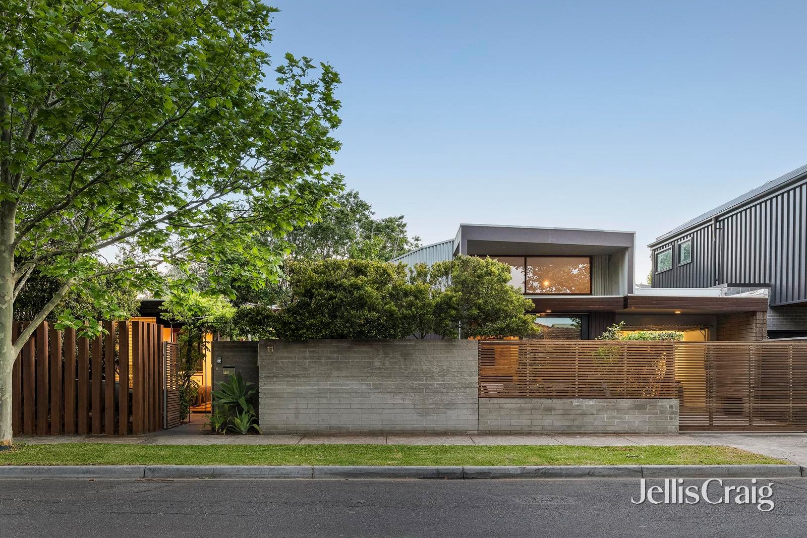 11 Parklands Avenue, Alphington image 17