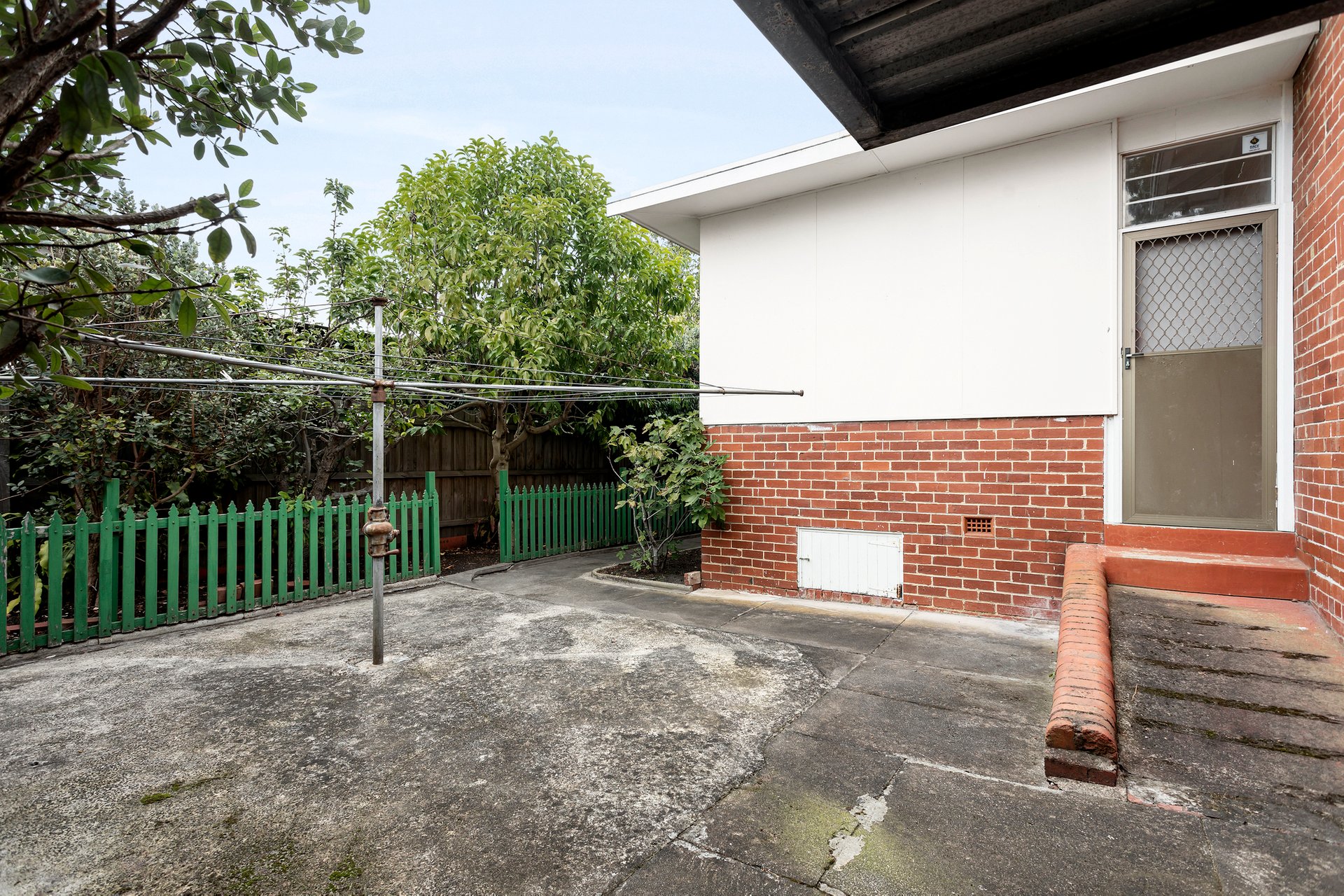 Property Gallery Thumbnail 11