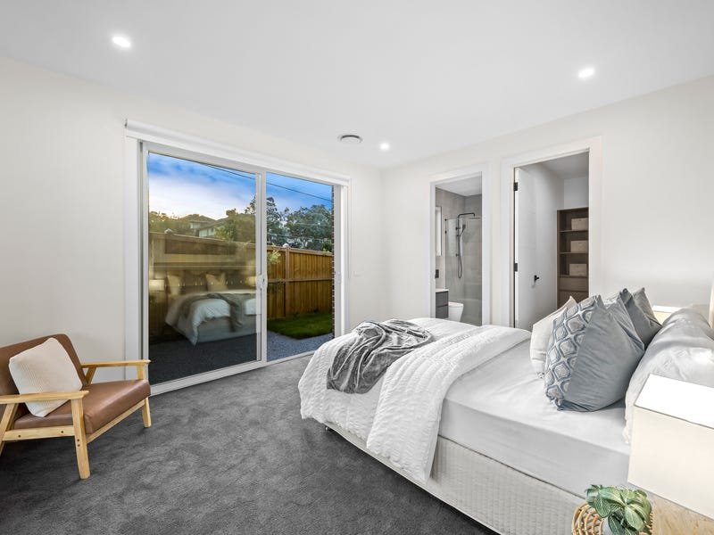Property Gallery Thumbnail 6