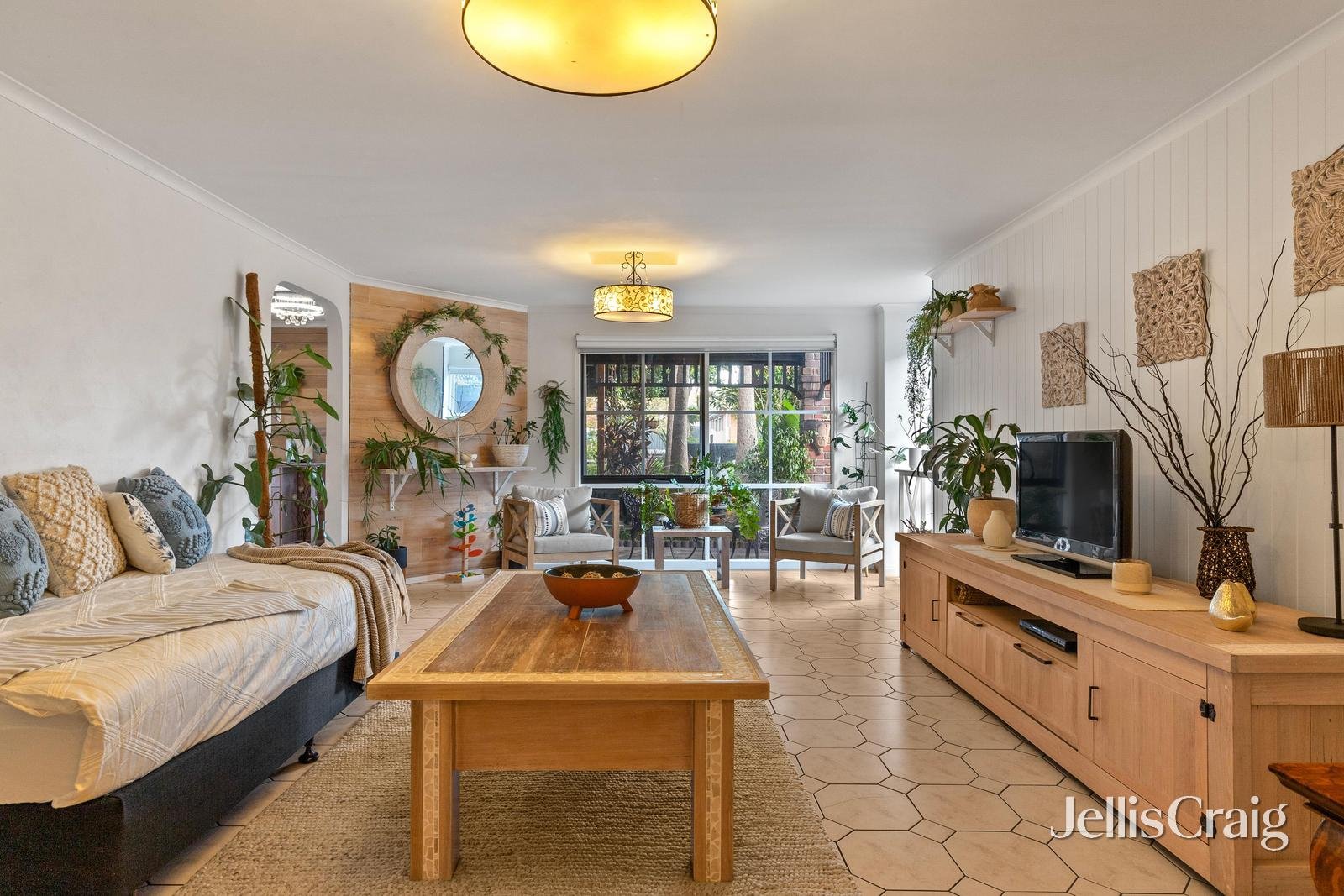 11 Partridge Way, Mooroolbark image 7