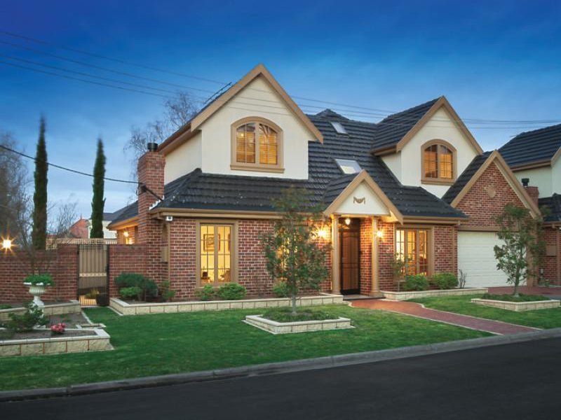 11 Pembroke Road, Balwyn image 1