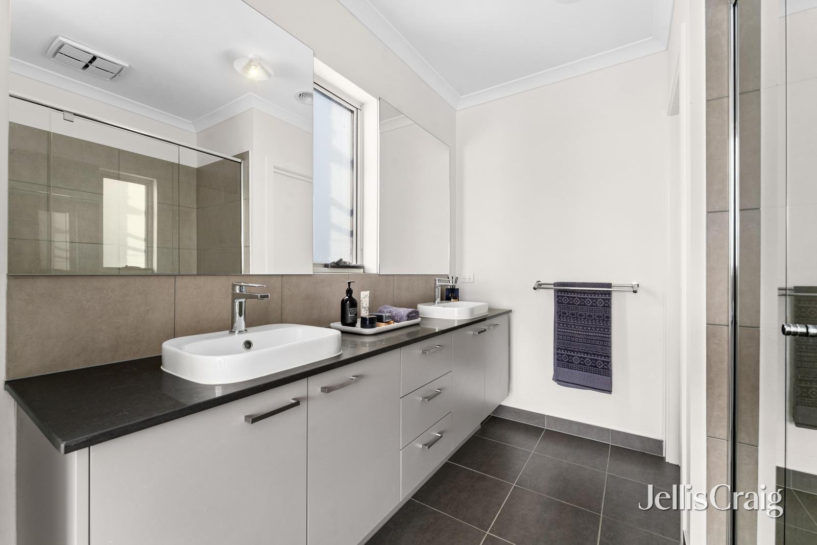 11 Pernonie Street, Lucas image 12