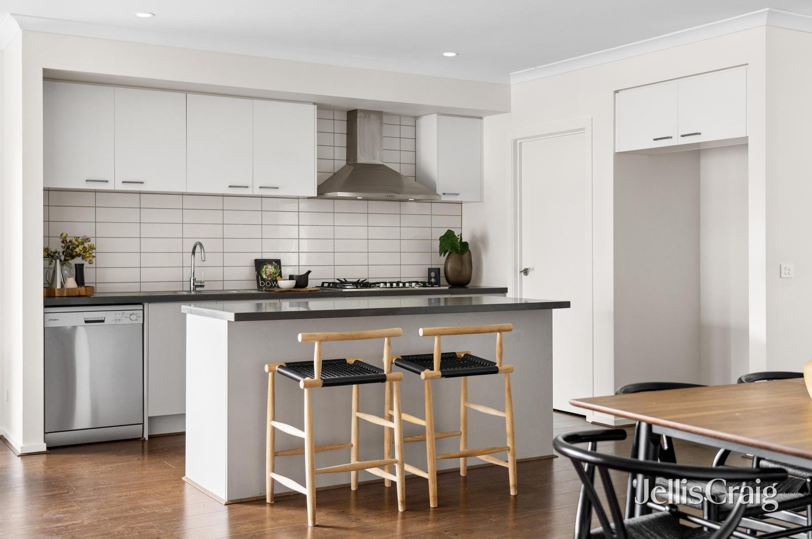 11 Pernonie Street, Lucas image 2