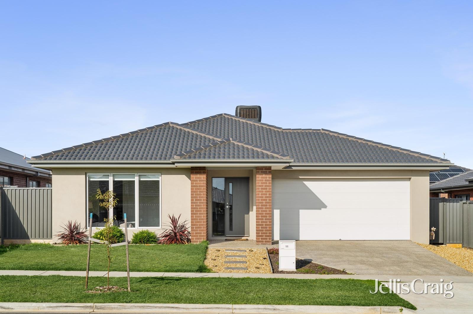 11 Pernonie Street, Lucas image 1