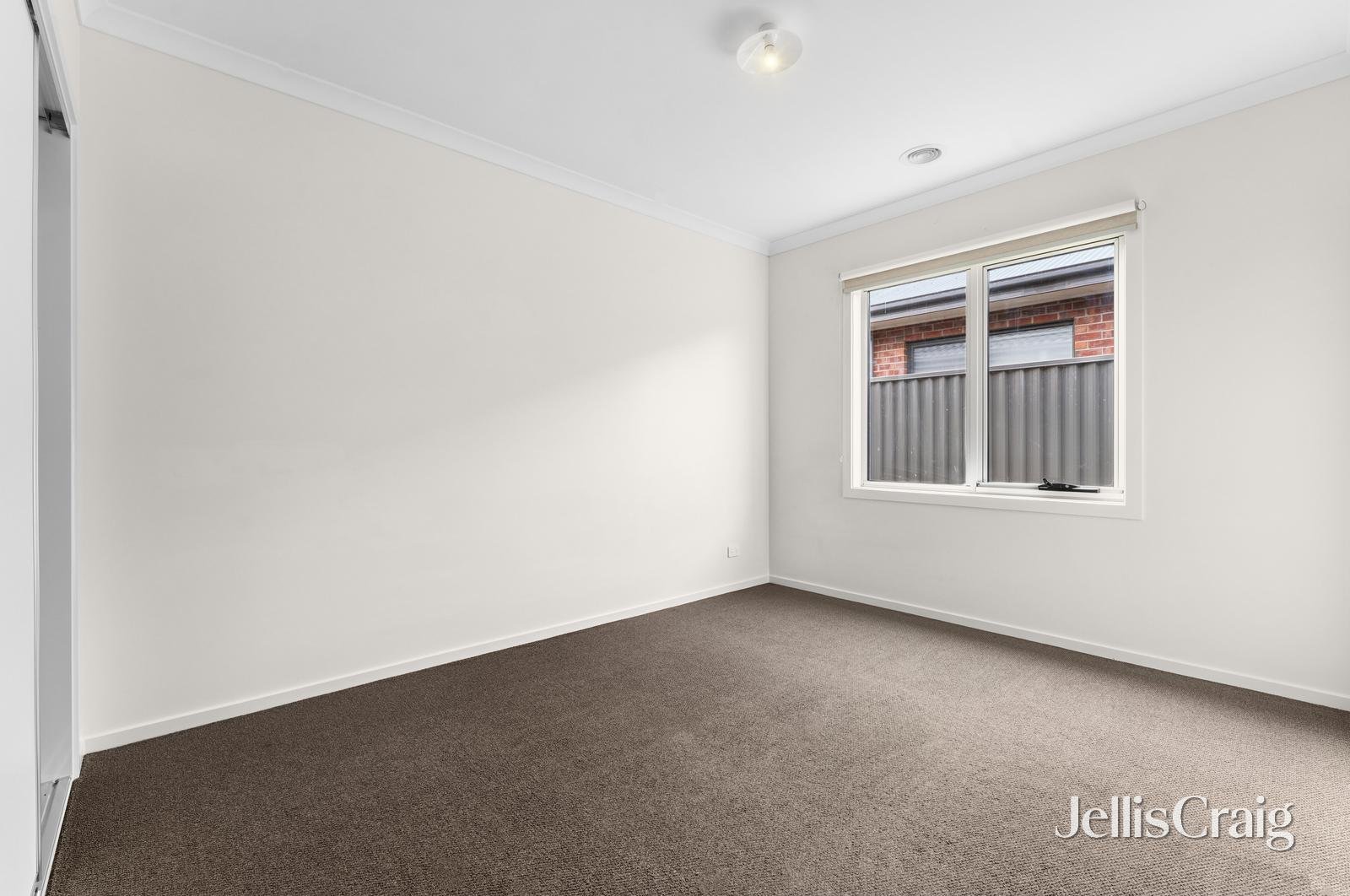 11 Pernonie Street, Lucas image 9