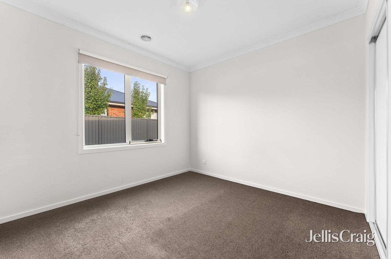 11 Pernonie Street, Lucas image 13