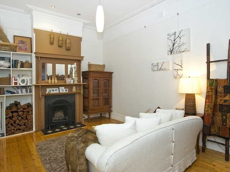 11 Pescott Street, Newtown image 6