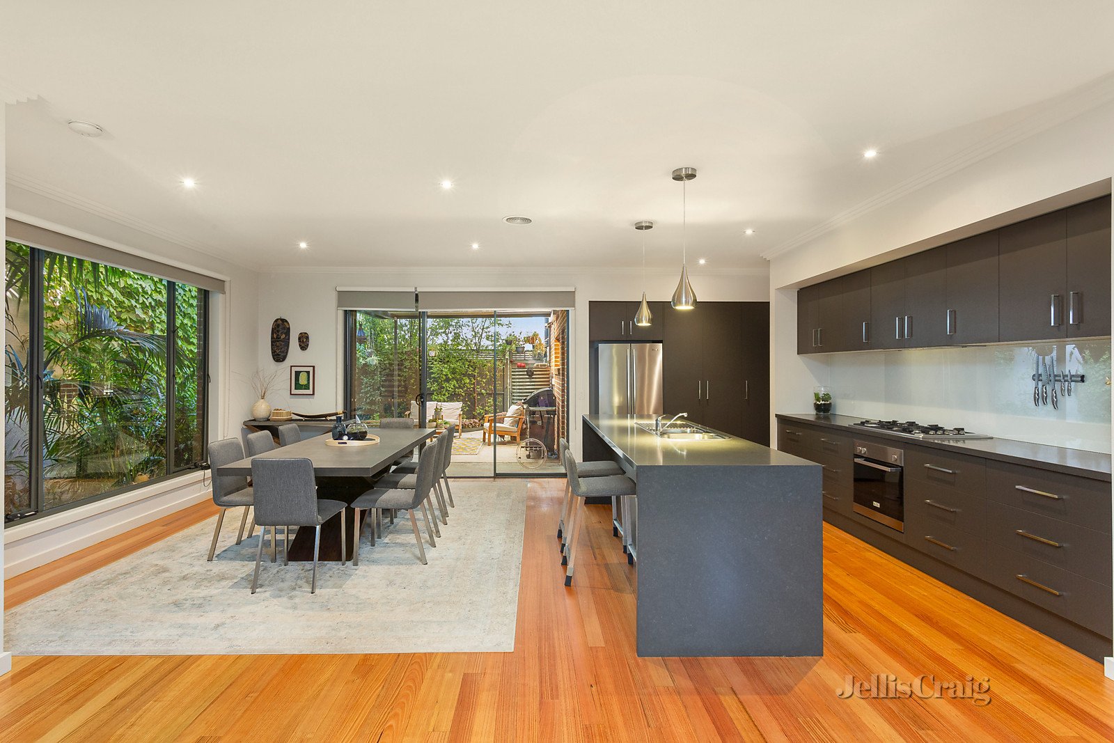 11 Pier Lane, Maribyrnong image 2