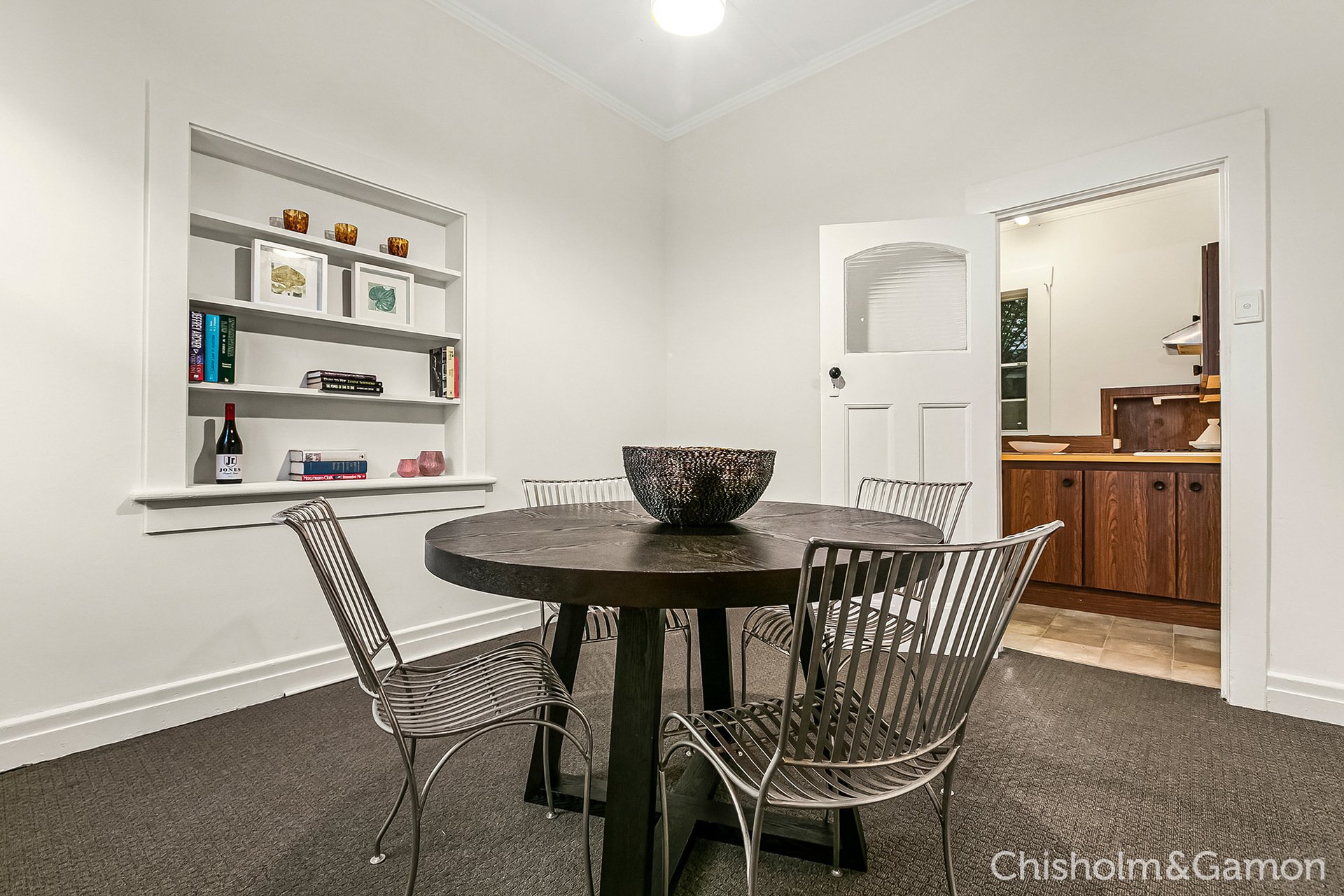 11 Pine Avenue, Elwood image 8